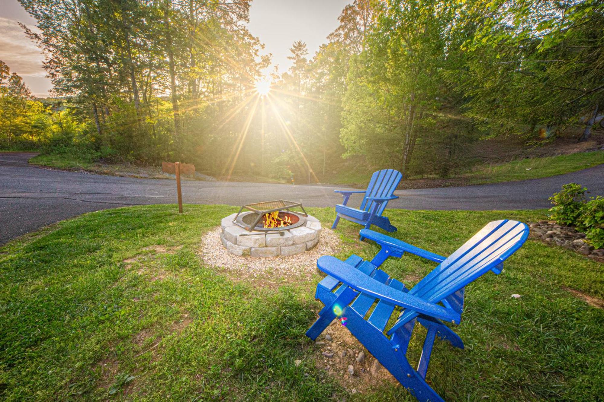 Love Me Tender Studio Cabin Sevierville Ruang foto