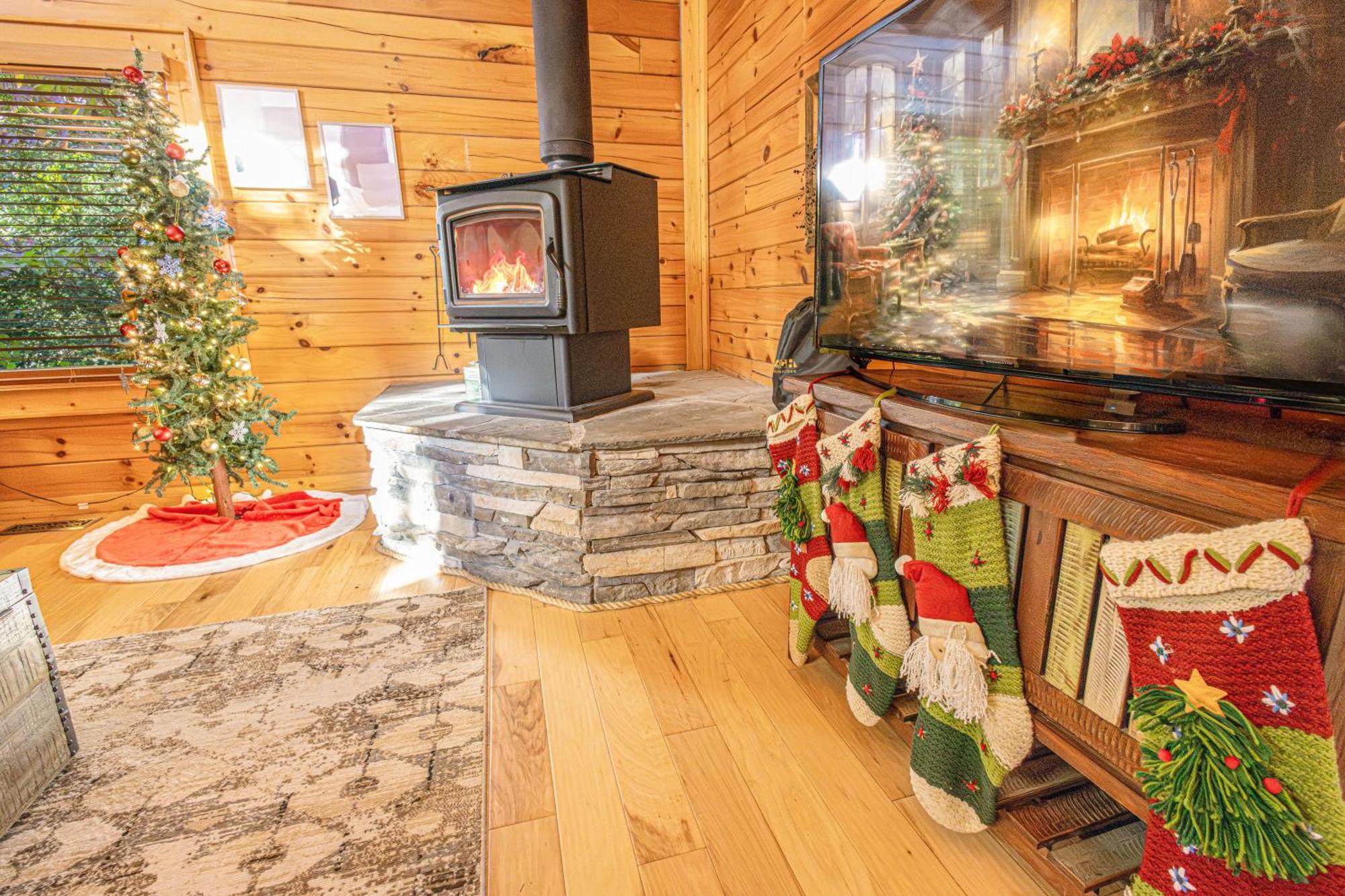 Love Me Tender Studio Cabin Sevierville Bagian luar foto